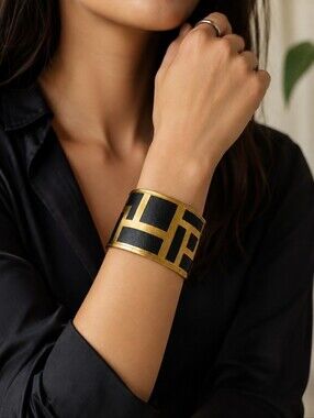 Vintage 1980s Black & Gold Brass Statement Wrist Cuff Bangle Bracelet